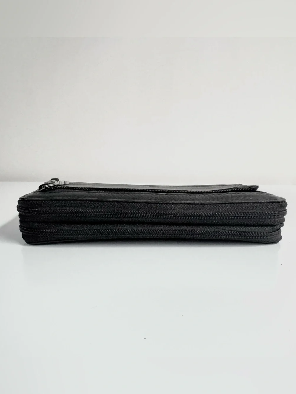 Multi-Pocket Leather Wallet for Women Black Pebbled EUC